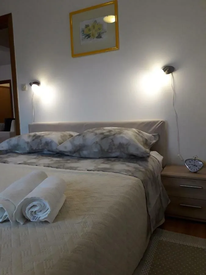 Apartman Lean プーラ アパート